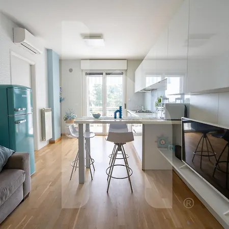 Homiday - I Gabbiani Int 01, Livrea