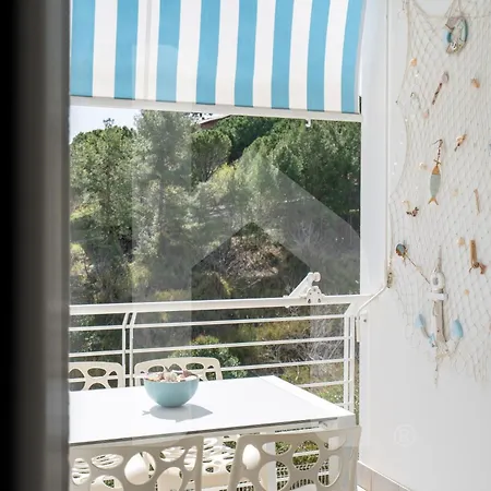 Homiday - I Gabbiani Int 01, Livrea 公寓 *