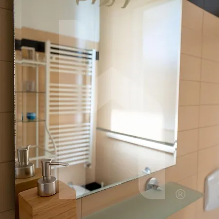 Homiday - I Gabbiani Int 01, Livrea * Pineto