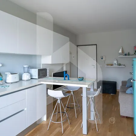 Homiday - I Gabbiani Int 01, Livrea Apartment
