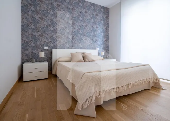 Homiday - I Gabbiani Int 01, Livrea Пинето