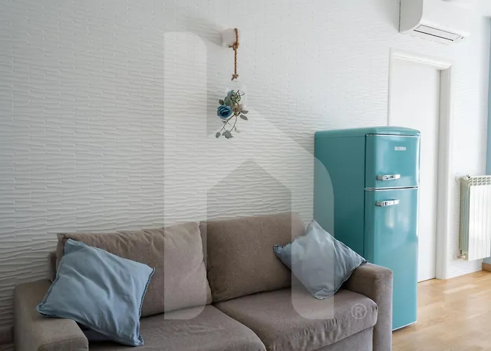 Homiday - I Gabbiani Int 01, Livrea Апартаменты