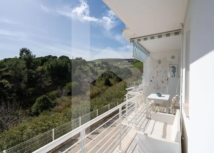 Апартаменты Homiday - I Gabbiani Int 01, Livrea *