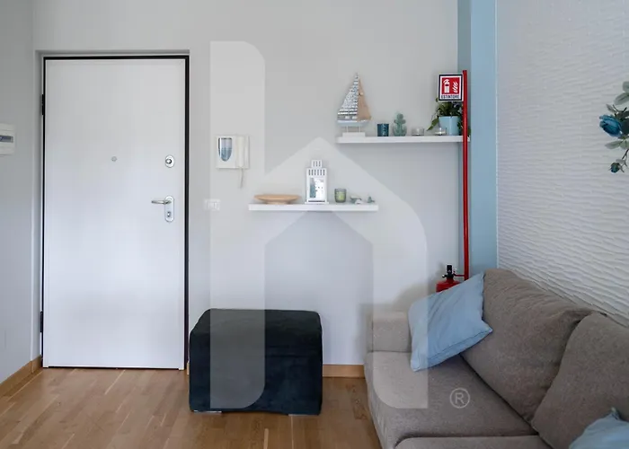 Homiday - I Gabbiani Int 01, Livrea * Пинето